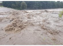 مسافران و گردشگران از رفتن به حاشیه رودخانه‌ها پرهیز کنند